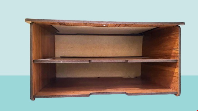 زیرمانیتور چوبی